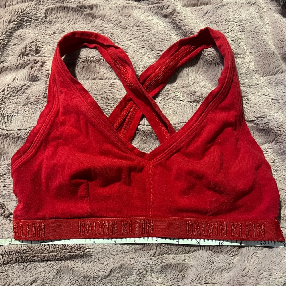Large Red Calvin Klein criss cross back sports bra